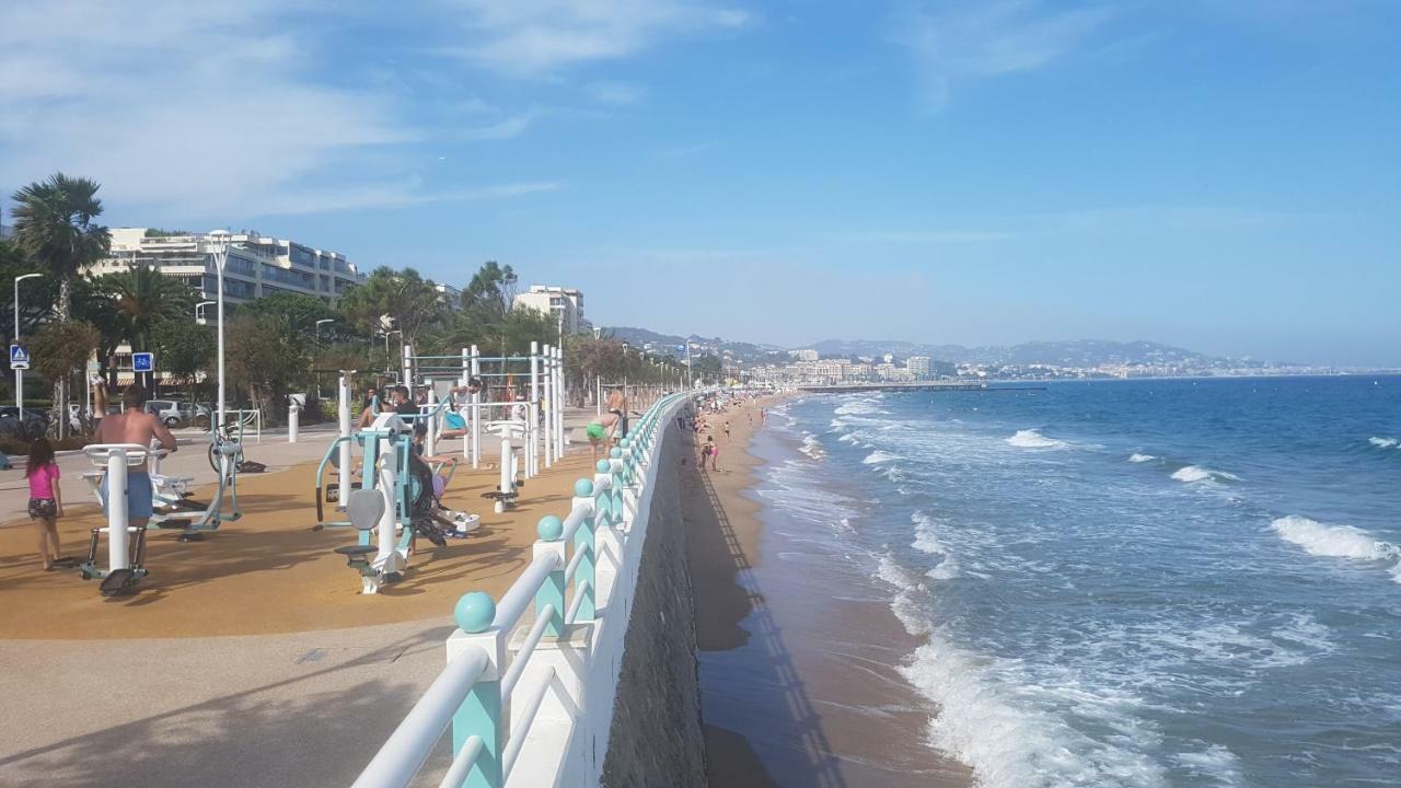 T2 Rez De Jardin Front De Mer 칸느 외부 사진