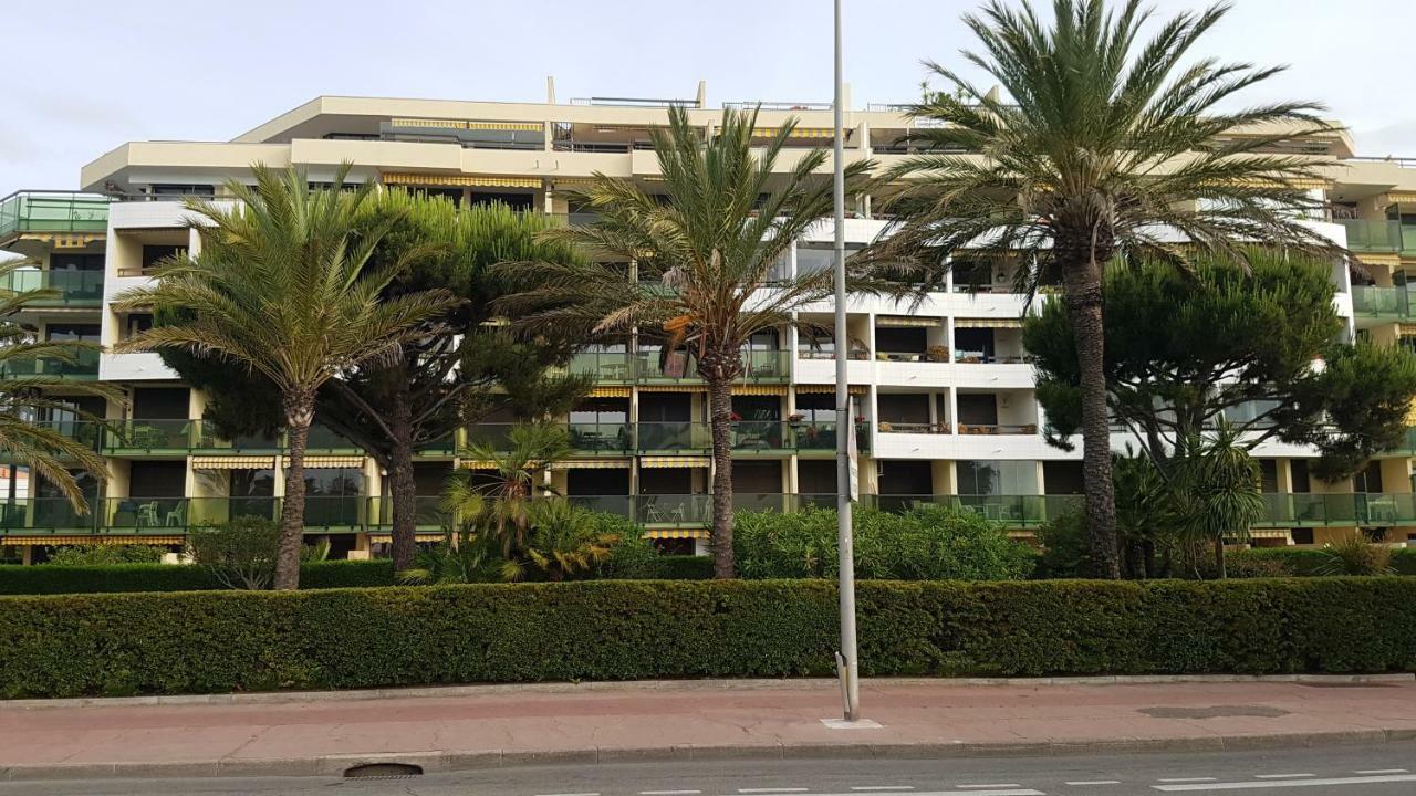 T2 Rez De Jardin Front De Mer 칸느 외부 사진